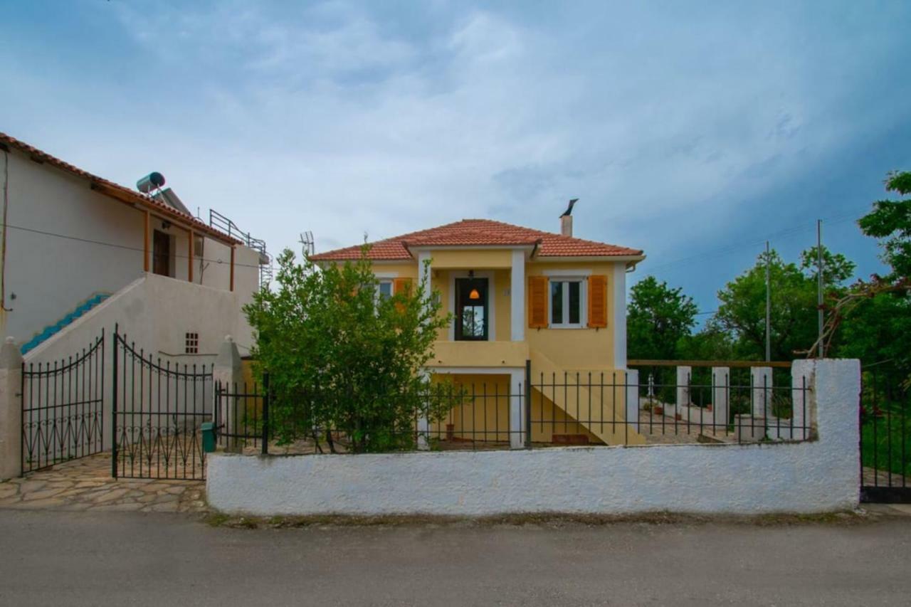 Traditional Village House Méson Yerakaríon Kültér fotó