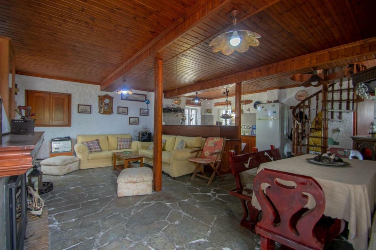 Traditional Village House Méson Yerakaríon Kültér fotó