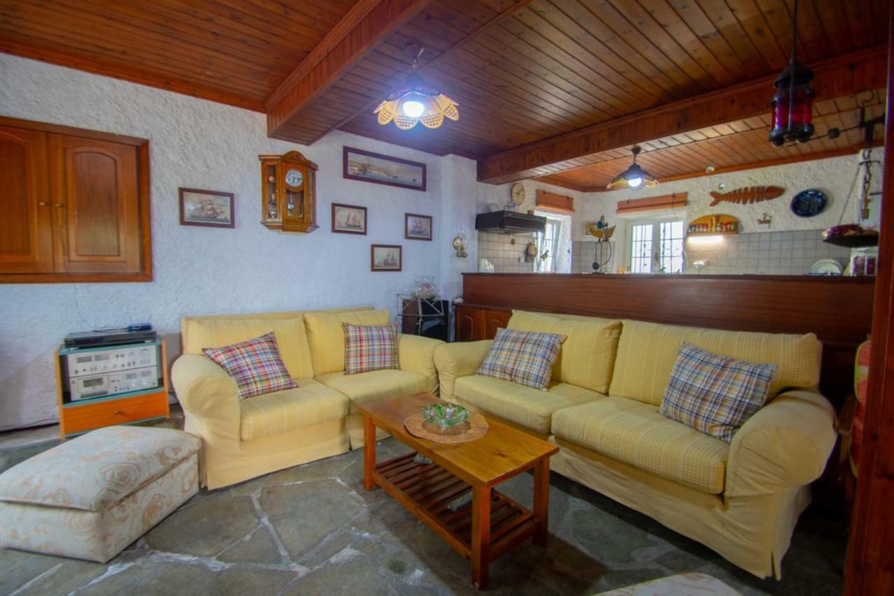 Traditional Village House Méson Yerakaríon Kültér fotó